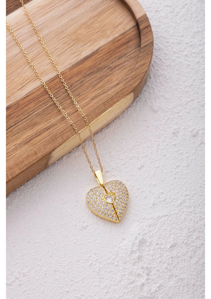 💖 Elegant Gold Heart Pendant Necklace – Crystal Heart Charm with Chain for Women 💎✨